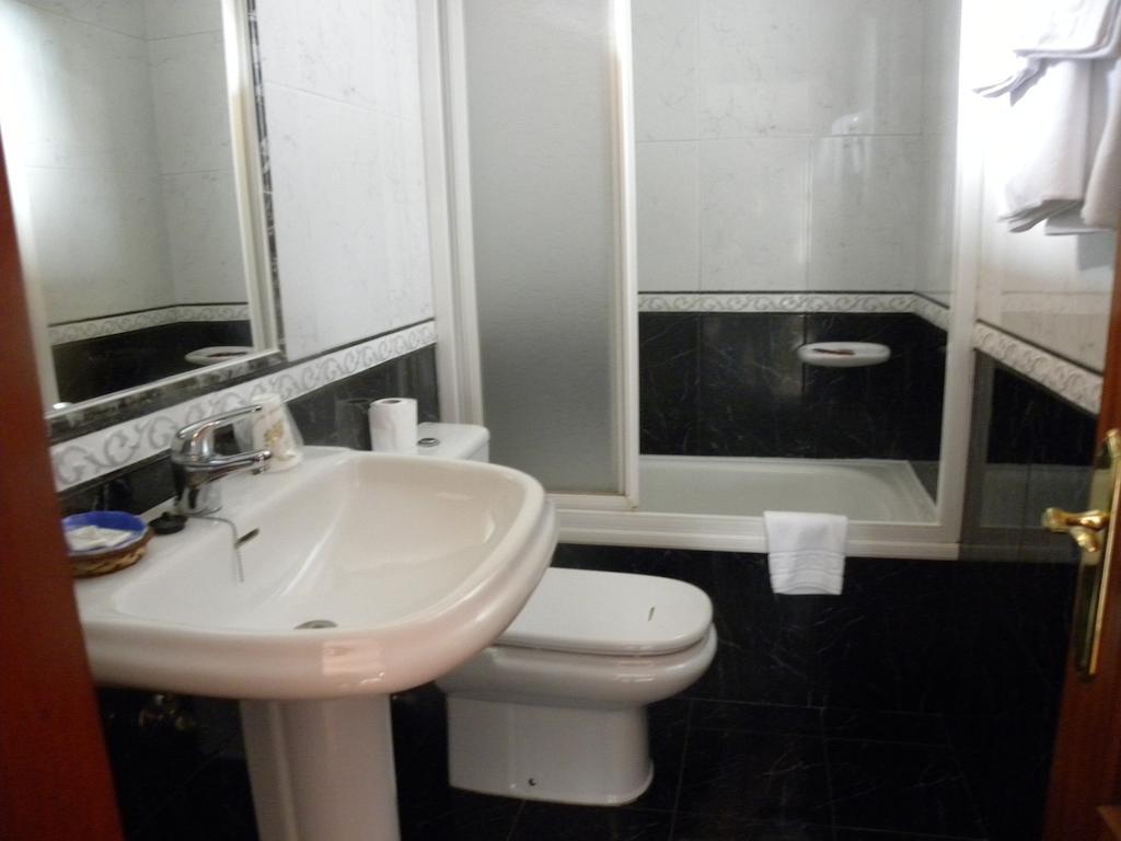 Hotel Restaurante Casa Fernando Ballota 部屋 写真